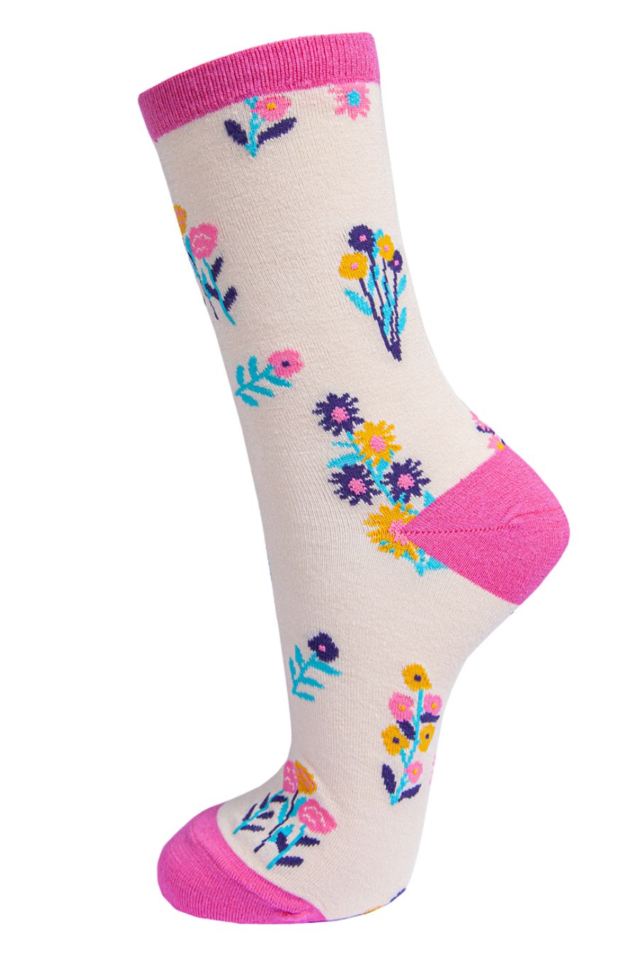 cream and pink ankle socks with a multicoloured ditsy floral print